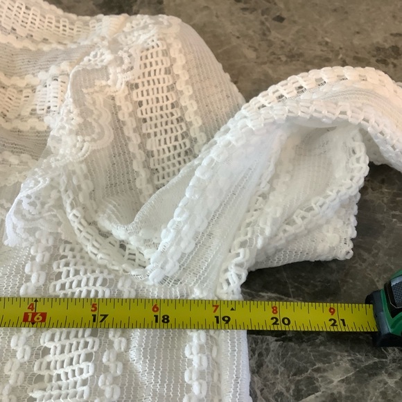 Chicme  V neck plain lace trim long sleeve shirt. Size X-Large - Picture 11 of 12